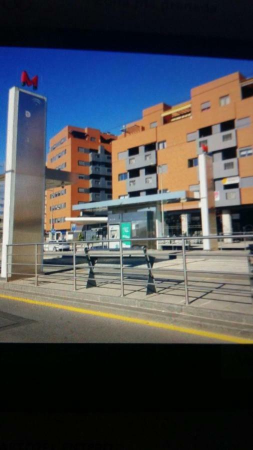 Apartamento Dlux Granada Apartment Екстериор снимка